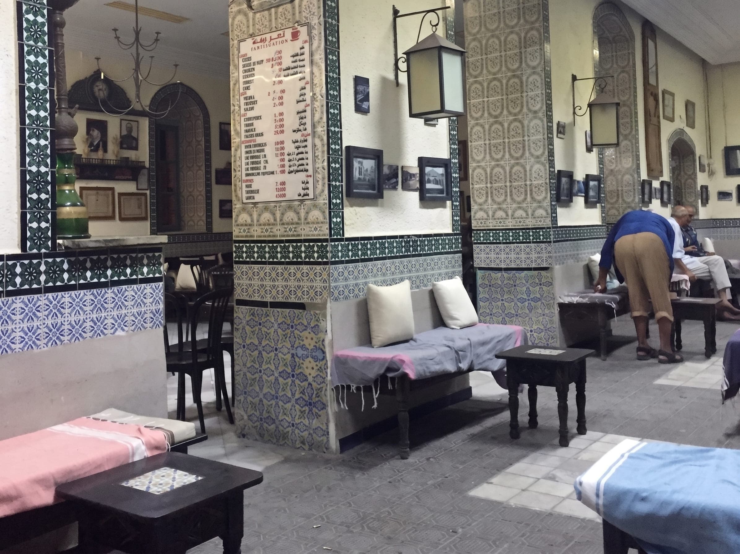 突尼西亞傳統茶館室內